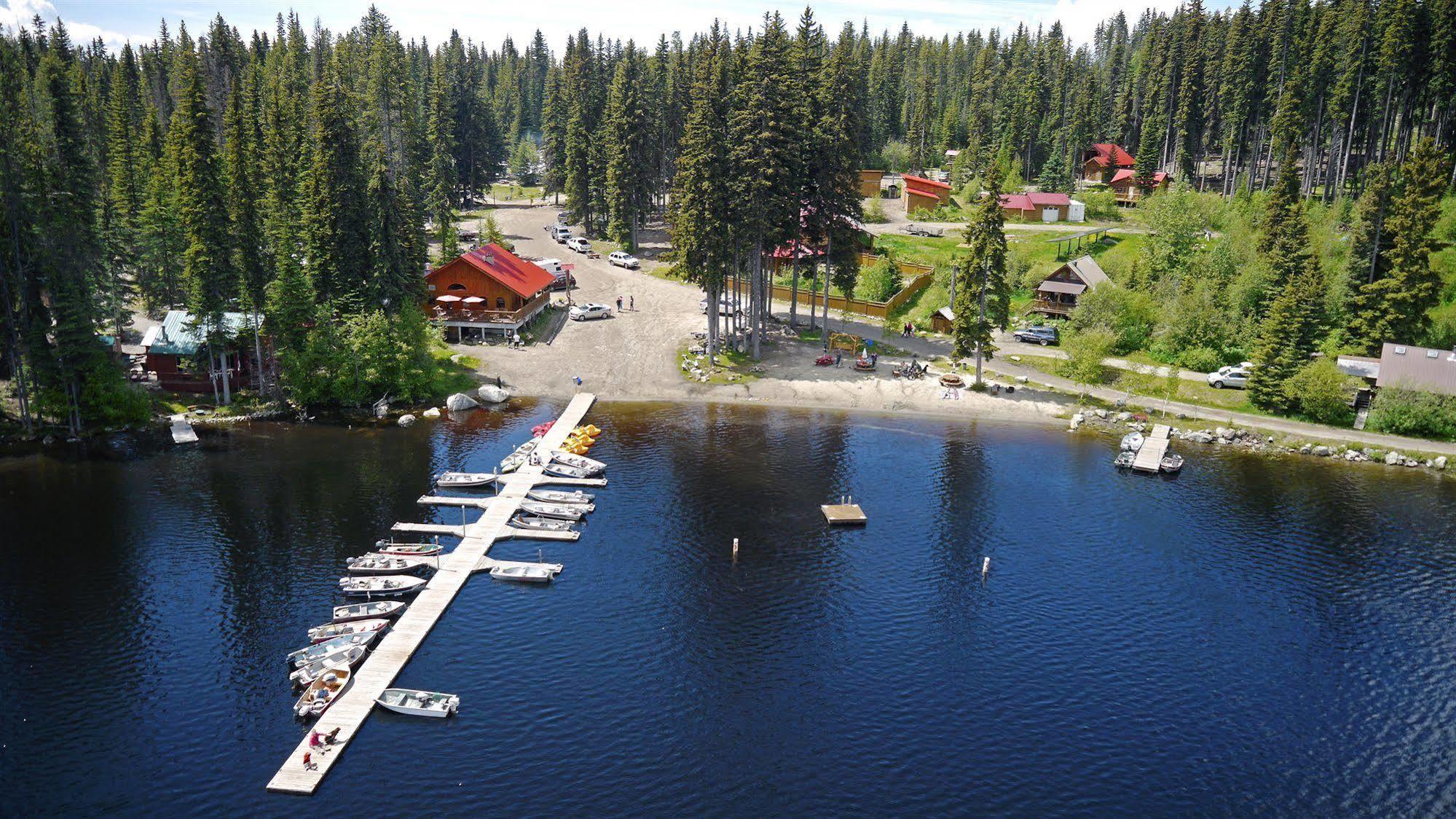 Beaver Lake Mountain Resort Келоуна Экстерьер фото